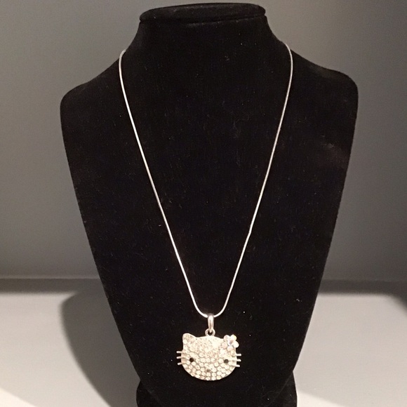 🔴HELLO KITTY CRYSTAL SILVER NECKLACE🔴🔴 - Picture 2 of 9